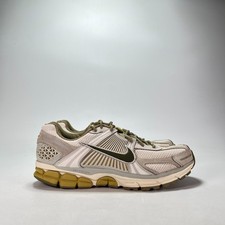 Nike Zoom Vomero 5 Beige Running Shoes Sneake...