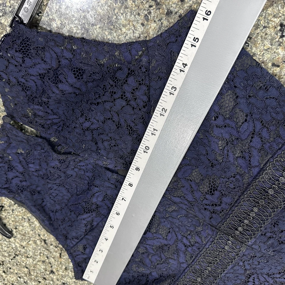 Vestido de encaje Eliza J 8 azules con volantes calce y acampanado sin mangas midi cóctel Foto 4 de 4