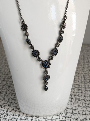Hübsches Accessoire blau grau schwarz Glas & Acryl Y Tropfen Blume Halskette