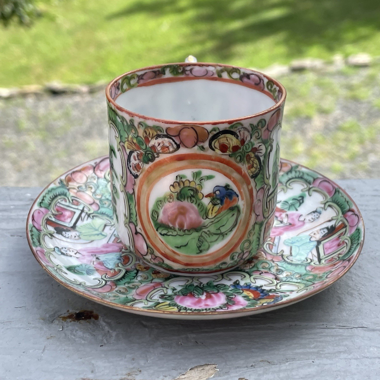 Antique Chinese Republic c. 1920s Famille Rose Medallion Porcelain Cup & Saucer