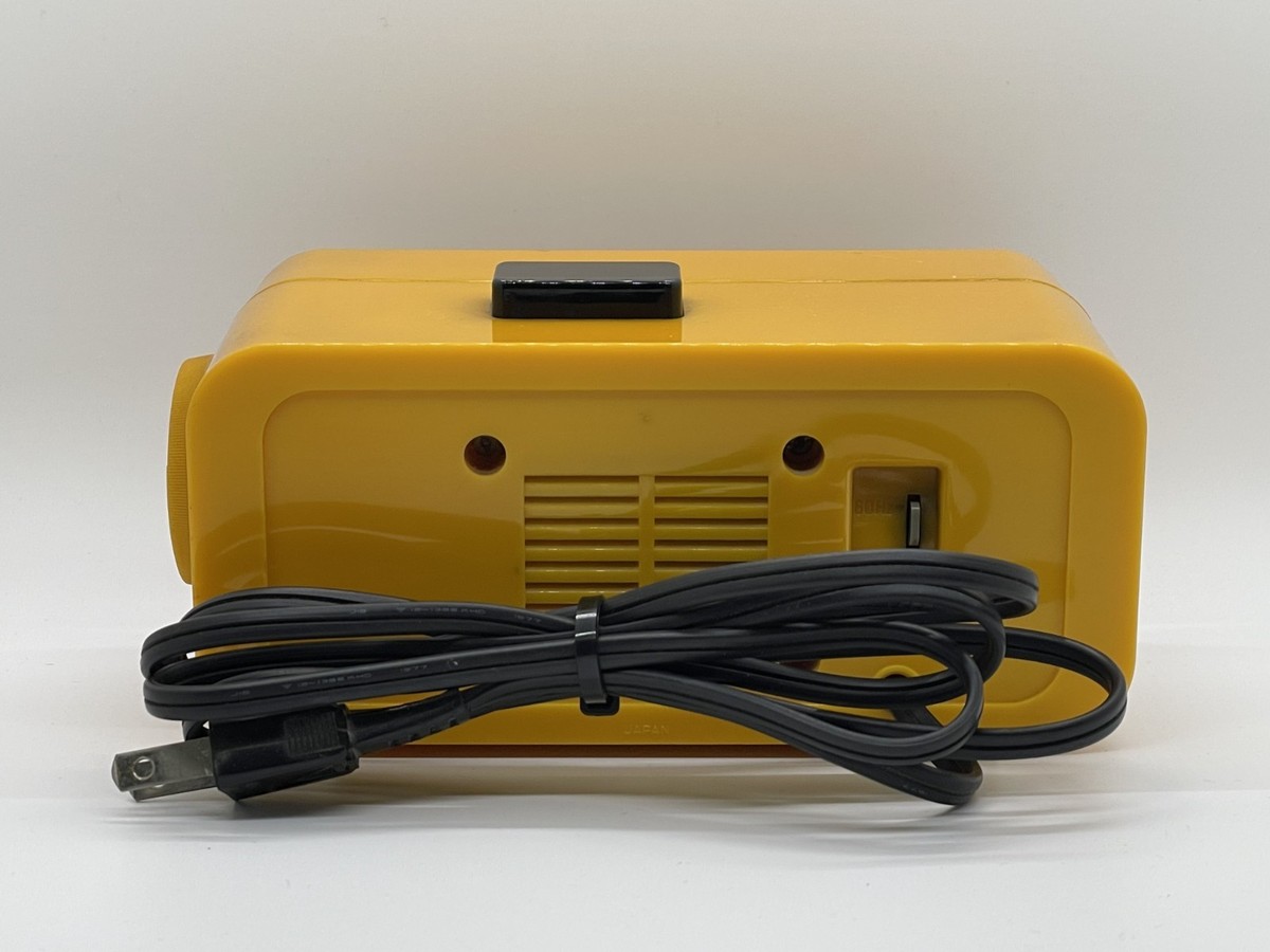 VINTAGE SEIKO FLIP Clock DP666T Yellow Space Age Mid-century