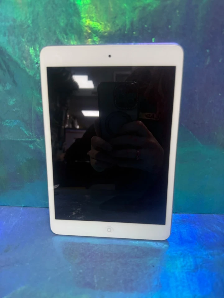 Apple iPad mini 2 · 64GB · Wi-Fi, photo 2 of 5