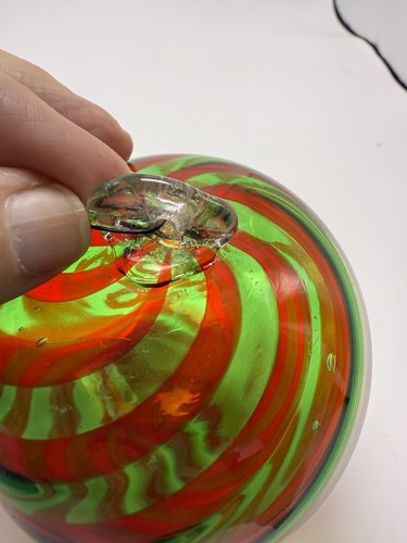 Vtg. Murano 4 Hand Blown Green and Red Swirl Art Glass lg globe shape Ornaments - Picture 8 of 24