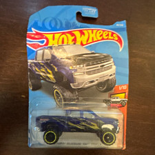 Hot Wheels '19 Chevy Silverado Trail Boss