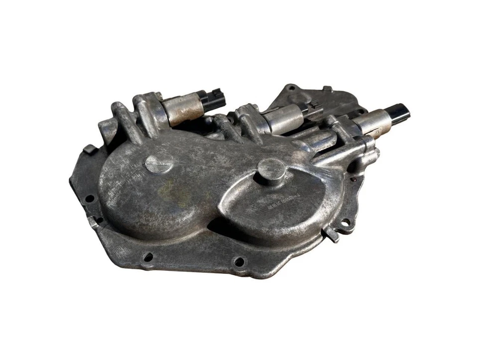 Cubierta superior del árbol de levas Nissan Rogue 2014-2016 con VTC Foto 4 de 4