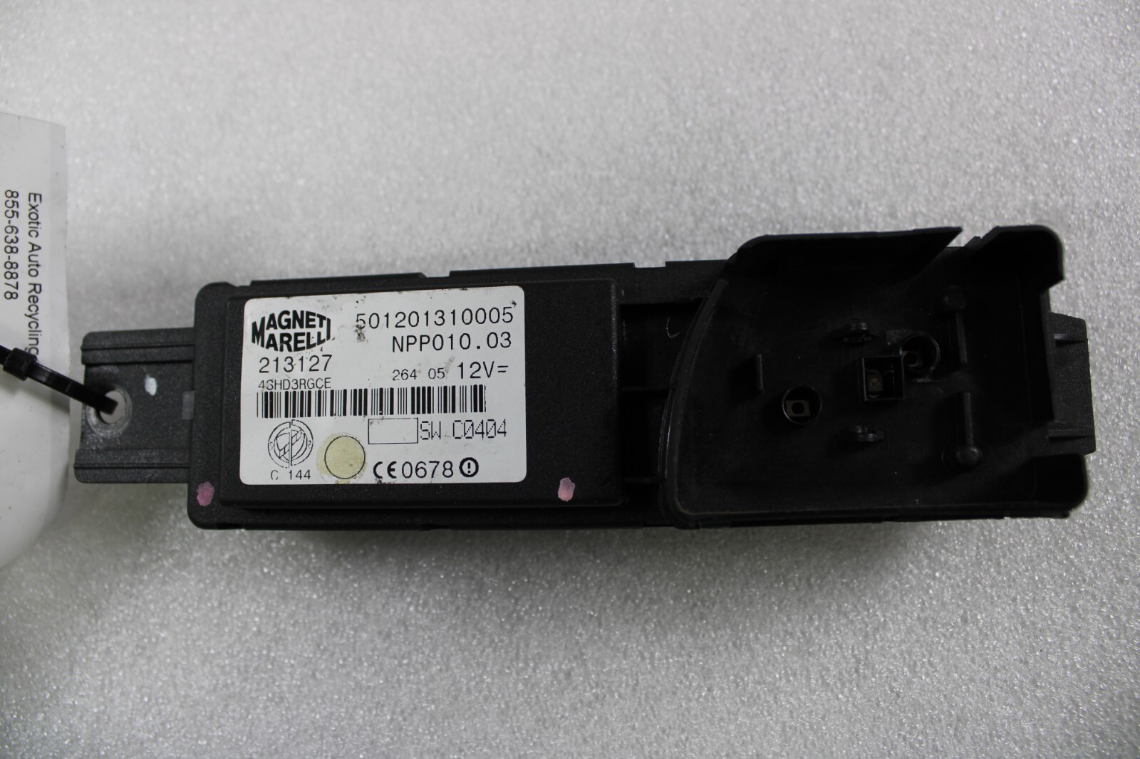 2006 Maserati Quattroporte, RH, Front Door Window Switch, Used, P/N 213127