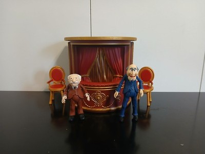 DIAMOND SELECT TOYS The Muppets Statler Waldorf Select Action Figures & Balcony