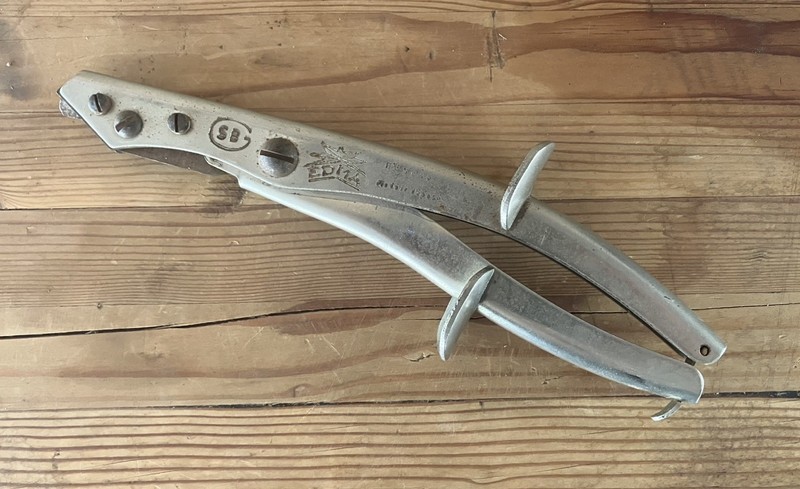 Vintage TIN Snips NIBBLER SHEARS SNIPS SBG EDMA - France 