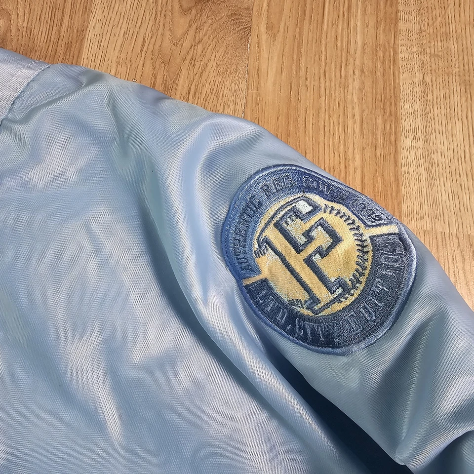 Chaqueta De Colección Fubu Para Hombres XL Azul Años 90 Sucia Serie South City Edredón Forrado Bombardero Y2k Foto 4 de 4