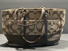 Coach Signature Logo Large Tote /Diaper bag Zip Top, Pockets Brown/Beige canvas