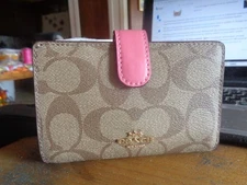 New With Tags Coach Signature Khaki/Pink Ruby Medium Corner Zip Wallet