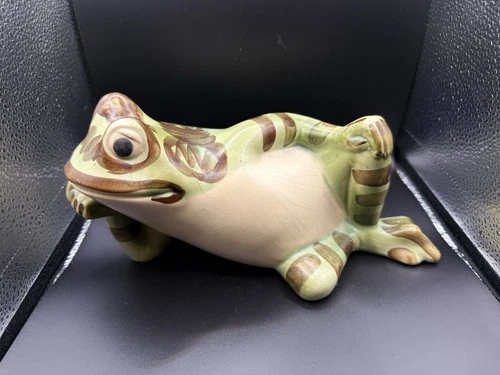 Vintage Brush McCoy Pottery Frog LARGE Lounging Reclining