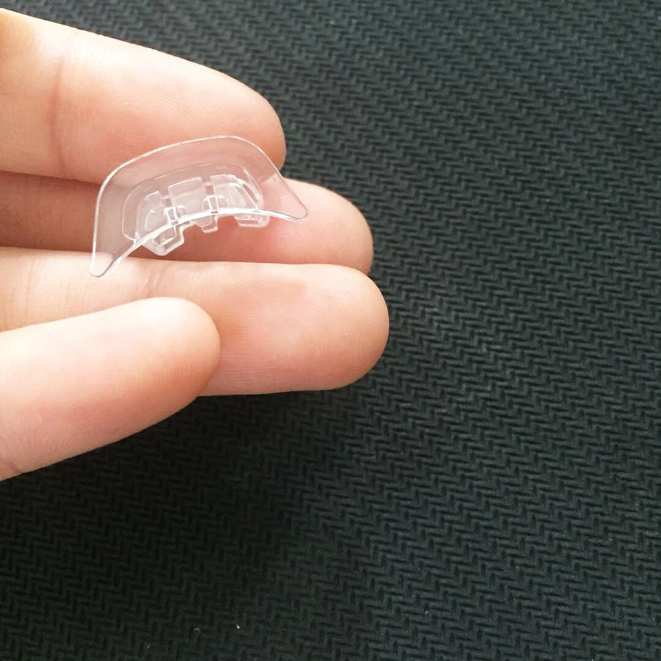 4 pc DJI Phantom 4/4Pro/4adv/4rtk Clear Plastic Clips For P4 Series Cover Wing - Image 2 of 4