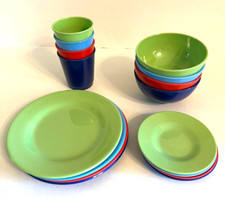 BATTAT 16 Piece Kid Pretend Play Set Dishes Plate Cups Bowls Blue Green Red