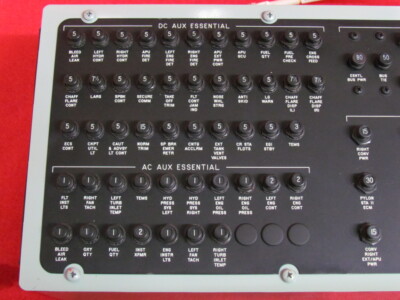 KLIXON AIRCRAFT CIRCUIT BREAKER SWITCH CONTROL PANEL | eBay
