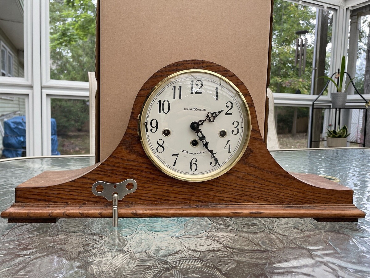 Rare Vintage Howard Miller “Millenium Edition” 630-163 Mantel