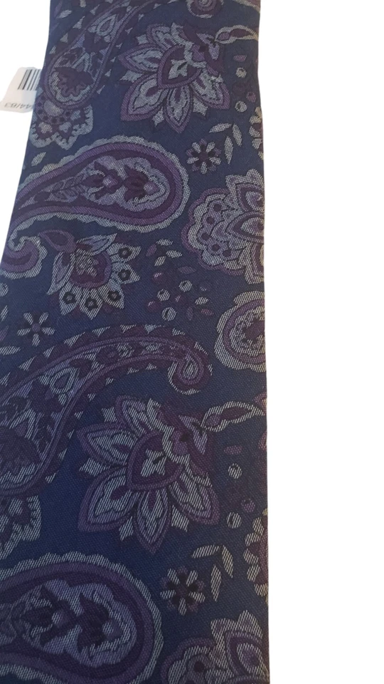 Nuevo con etiquetas Corbata RoundTree & Yorke Marca de Lujo Delgada Azul Paisley Iglesia de Negocios Foto 2 de 4