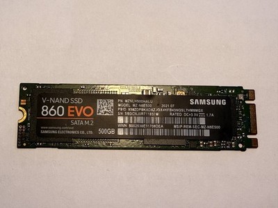 SAMSUNG 860 EVO 500GB M.2 SATA MZ-N6E500 incl. Case mit USB Anschluss.