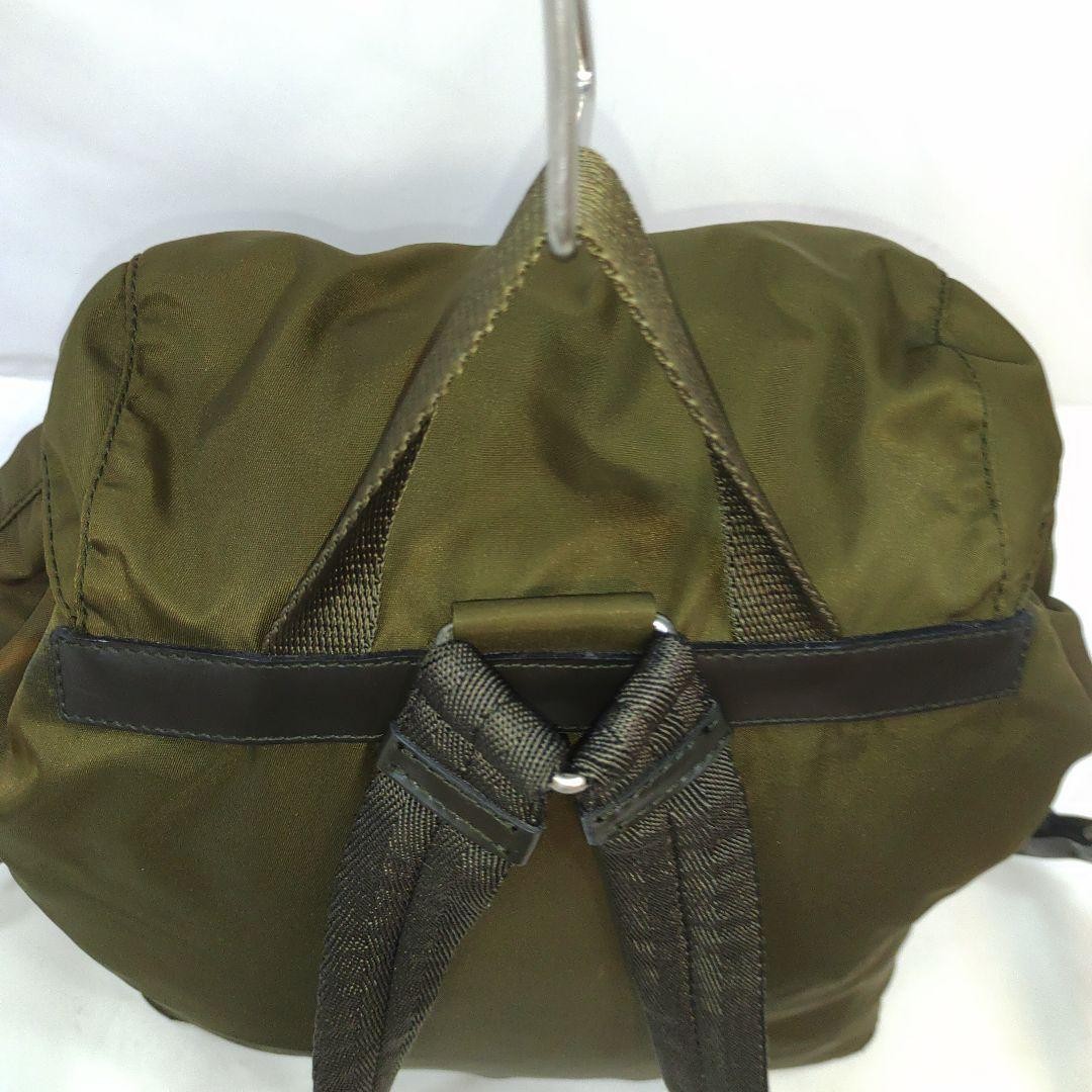 Excellent condition Prada Backpack in Leather x N… - image 4