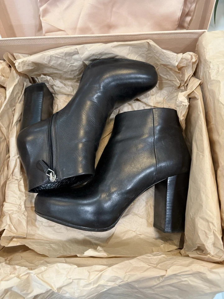 Botines de cuero negros para mujer PRADA talla 37 Foto 2 de 4