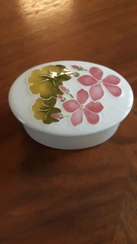 Moorcroft Pottery Pill Trinket Box With Original Paper Label England 