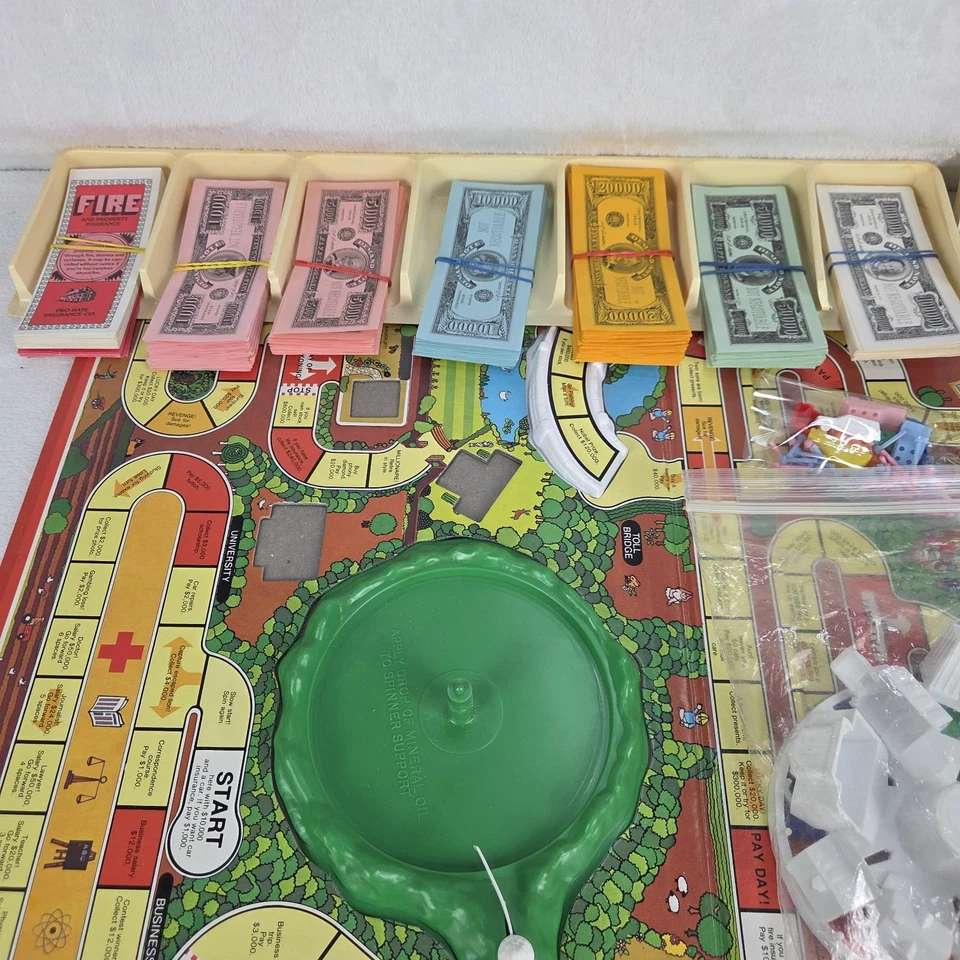 Vintage 1982 Milton Bradley The Game of Life Complete Family Board Game - Image 3 of 4