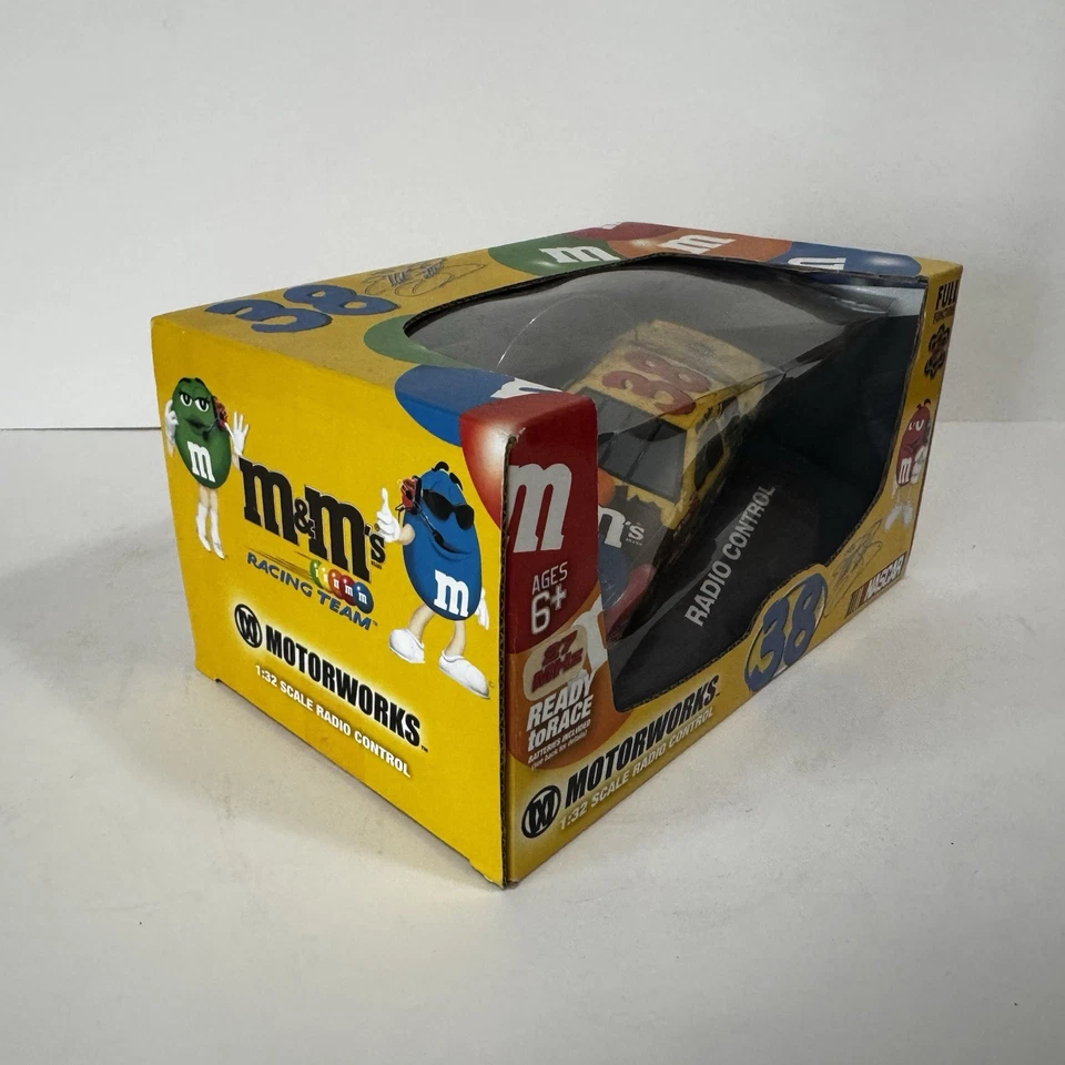 RC M&M'S #38 ELLIOTT SADLER NASCAR MOTORWORKS 1:32 SCALE Rare Some Box Damaged - Image 2 of 4