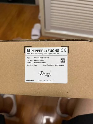 P+F code reader PXV100-F200-B25-V1D