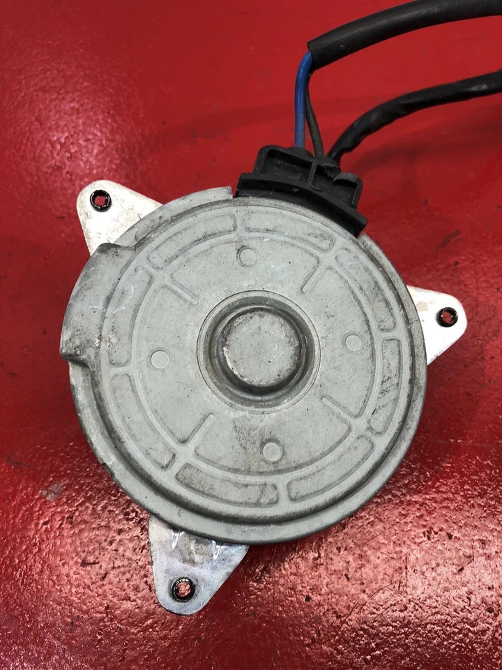 2014-2021 INFINITI Q50 Q60 FRONT LEFT RADIATOR COOLING FAN MOTOR 3.0t 3.7 3.5 G1 - Image 3 of 4