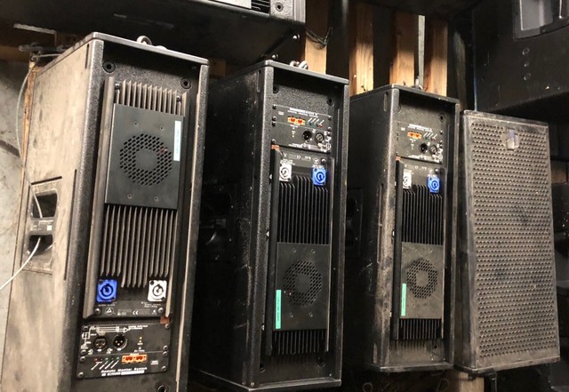 meyer sound powered speakers