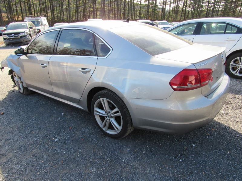 Complete Console Front Sedan Floor Fits 12-15 PASSAT 928011