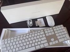 Unused Apple Wired USB Extended Keyboard  Magic Mouse White/Silver BOXED BUNDLE