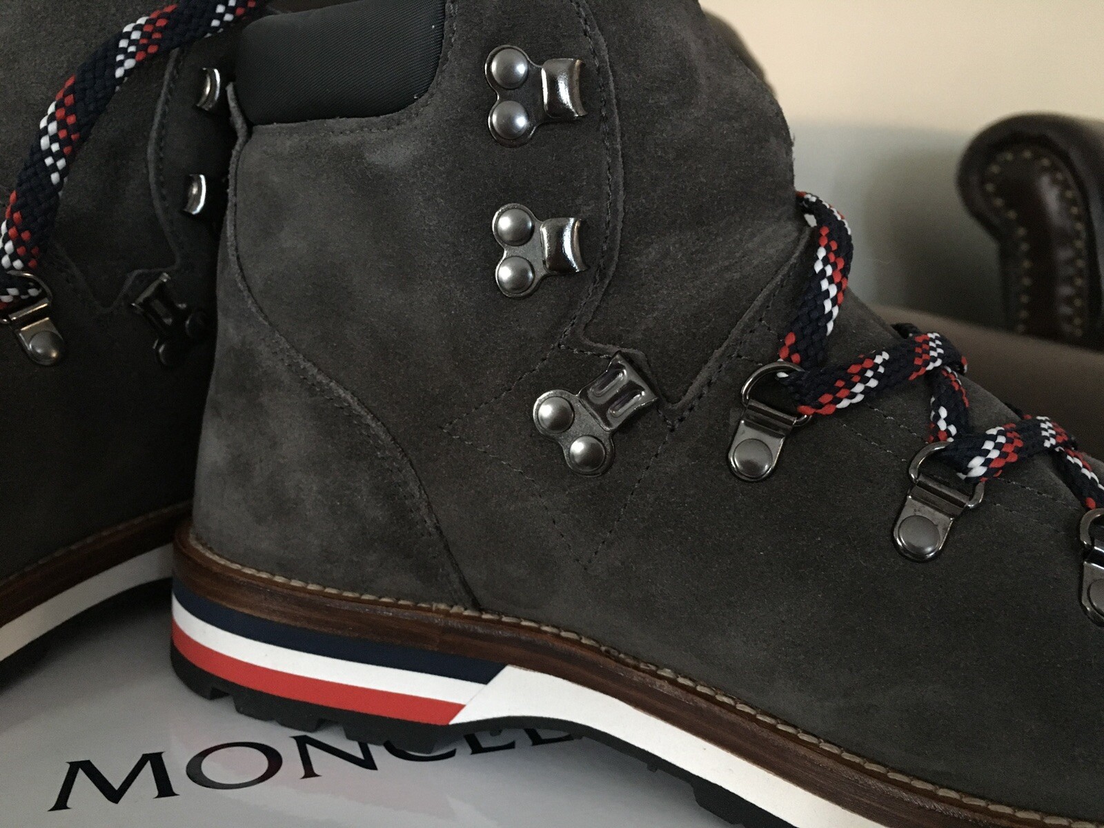 Купить Moncler Peak Scarpa Suede Boots 