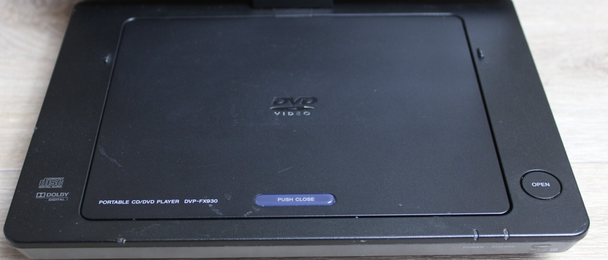 極美品✨️SONYポータブルDVDプレイヤーDVP-FX930 ケーブル未開封 極美