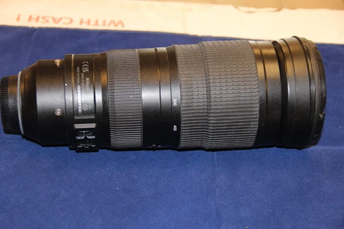 Nikon AF-S Nikkor 200-500mm f5.6E ED VR , Lense