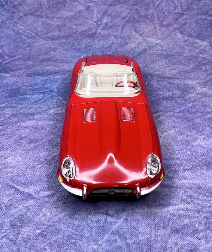 ミニカー TEKNO 926 JAGUAR E TYPE ミニカー TEKNO 926 JAGUAR E TYPE Tekno 926 - QDT