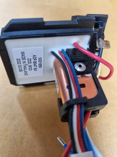 Genuine DEWALT N301659 SWITCH ASSEMBLY ADP B047 BX For DCD780 & DCD785 DRILL - Picture 2 of 3