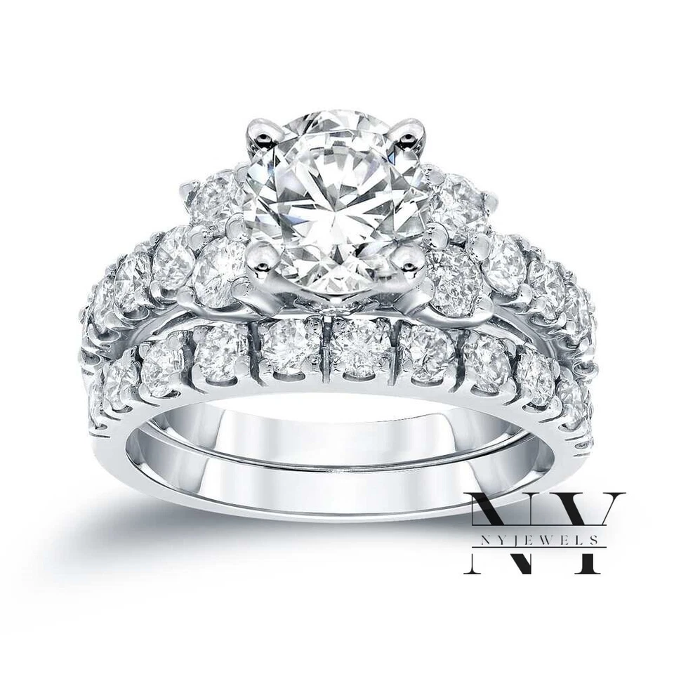 Conjunto de anillo de compromiso nupcial de corte redondo Moissanite de 2,50 quilates de oro blanco sólido de 14 quilates Foto 2 de 4