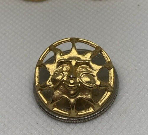 Sun Face Emblem Button 3/4" Zodiac Astrology Button Gold Tone Metal - Picture 5 of 5
