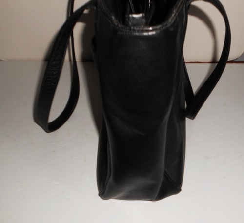 BUXTON VINTAGE GENUINE BLACK LEATHER LARGE CARRY ALL SHOULDER TOTE 19" X 13" - Picture 7 of 8