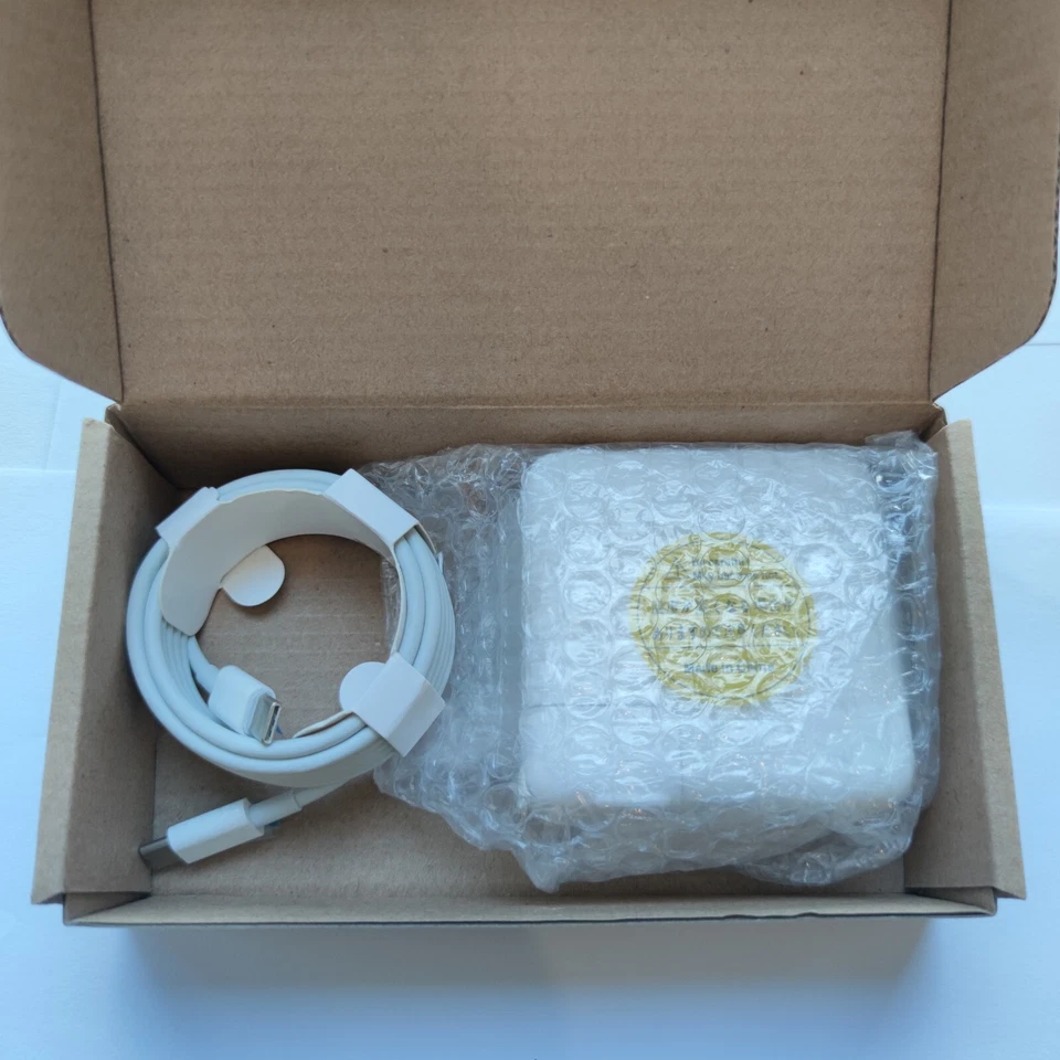 OEM 61W USB-C Type-C Adapter Charger for MacBook Pro 13'' 15'' 2018 -2020 A1718 - Image 2 of 4