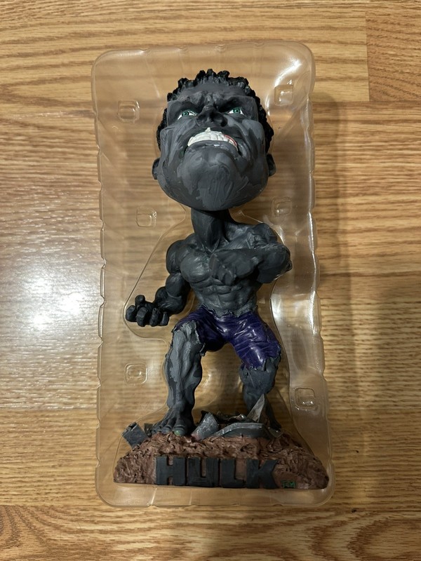 2003 Marvel Comics Gray Incredible Hulk Bobblehead Doll NECA Head Knockers 