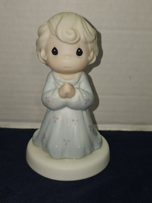 1995 Precious Moments '' Take It To The Lord In Prayer '' Figurine #163767