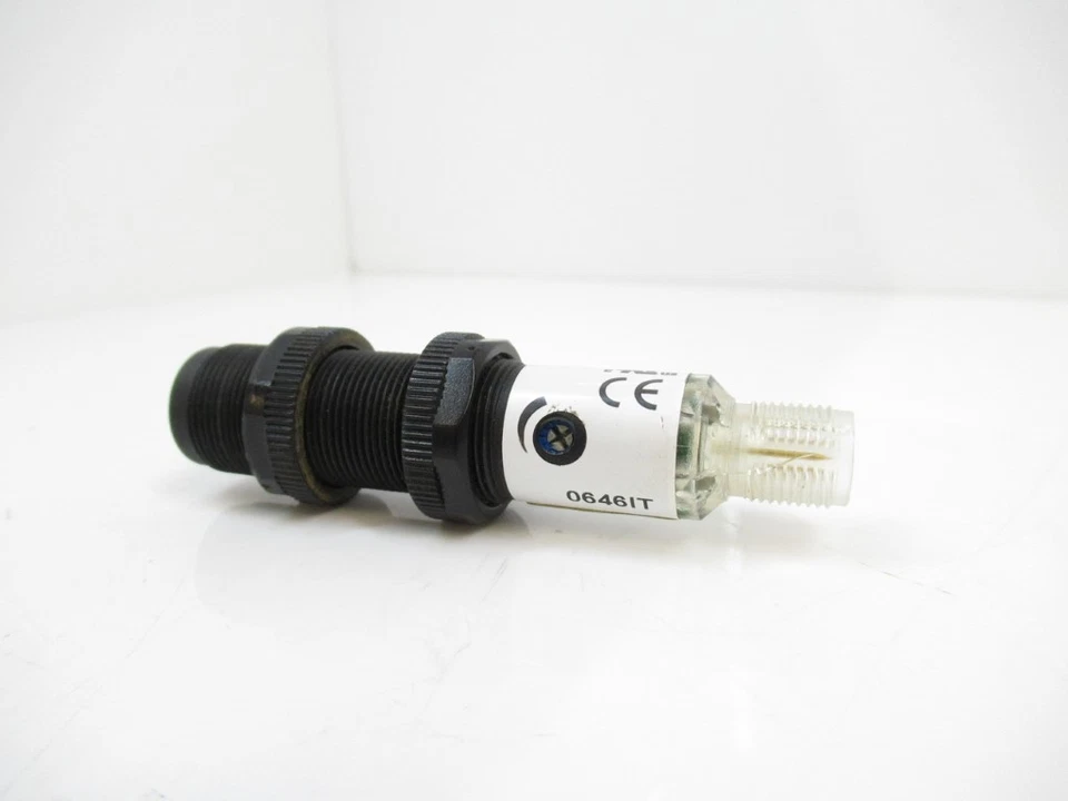 Balluff BOS18K-5-C35-32-S4 Photoelectric Sensor - Image 4 of 4