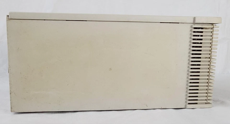 Hewlett-Packard HP C6366A 72GB SCSI Tape Drive External 72GB DDS3 DAT Autoloader - Image 4 of 4