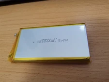 MakWill 3.7 V 10000 mAh Lithium Polymer Rech. Battery WITHOUT PROTECTION MODULE.