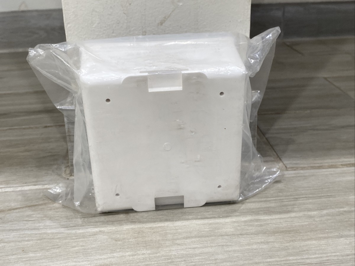 A) Eaton IOB-W Wheelock Indoor/outdoor Back Box 105047 AE