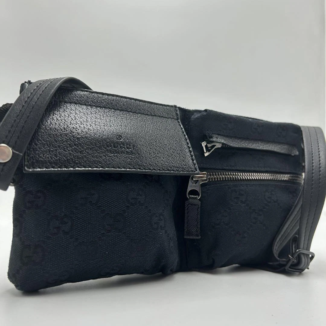 GG Black belt bag