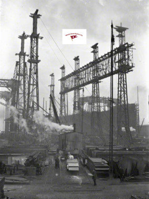 ARROL GANTRY UNDER CONSTRUCTION FOR RMS OLYMPIC & RMS TITANIC REPRINT PHOTO