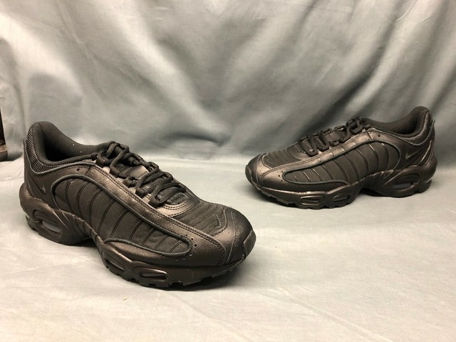 air max tailwind 4 triple black